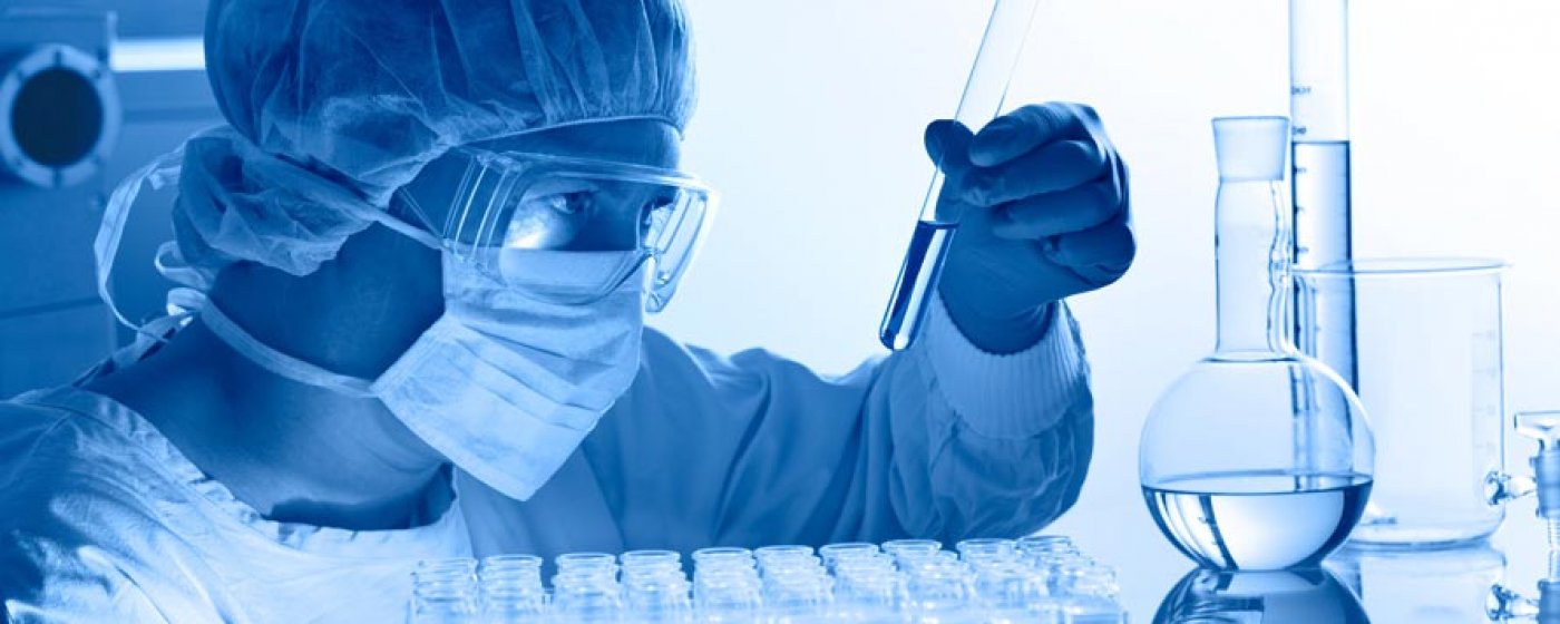 Scientist working in the lab
